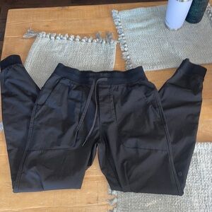 Lululemon men’s joggers